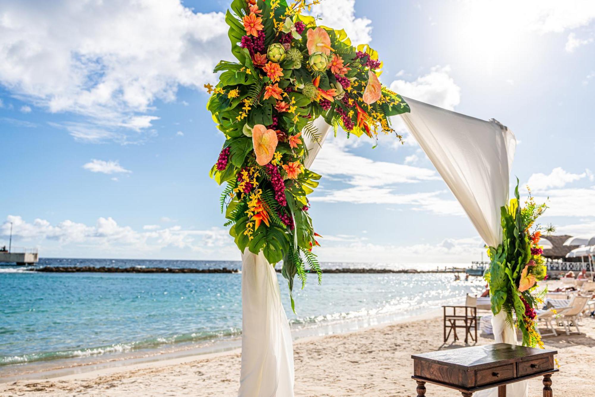 Mangrove Beach Corendon Curacao All-Inclusive Resort, Curio Вилемстад Екстериор снимка